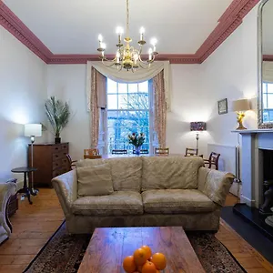 5-bedroom Flat Edinburgh