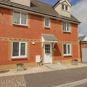 https://12-clos-yr-wylan.tophotelsbath.com